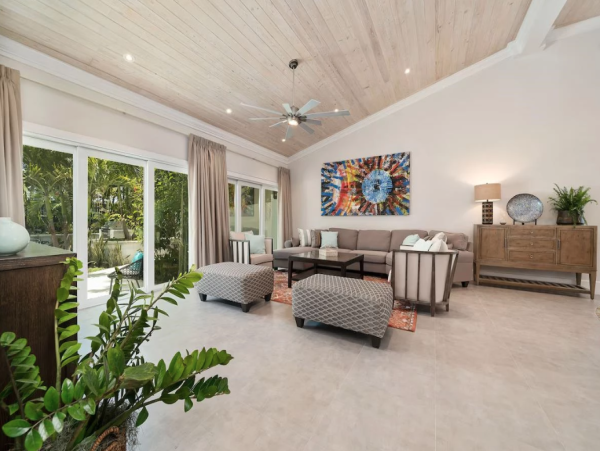 Nassau Luxurious Vacation Rental - Four Bedroom in Paradise